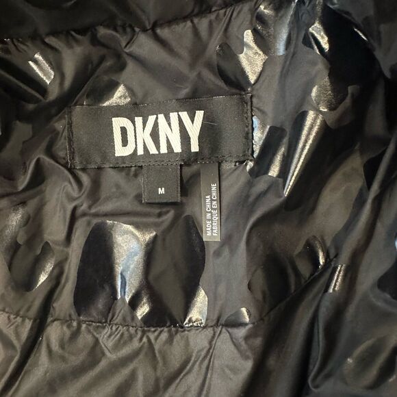 DKNY Glossy Leopard Print Puffer Jacket Women’s M Black Cinched Waist - Picture 3 of 9